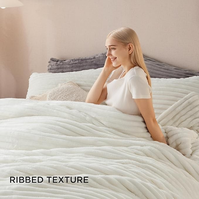 Bedsure Fluffy Comforter Set Queen - Super Soft Faux Fur Bed Set Cream White, Winter Warm Plush Fleece Bedding, 3 Pieces, 1 Shaggy Fuzzy Queen Size Comforter with 2 Pillowcases